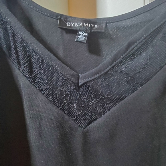 Lace Detail Tank Top - Picture 2 of 3